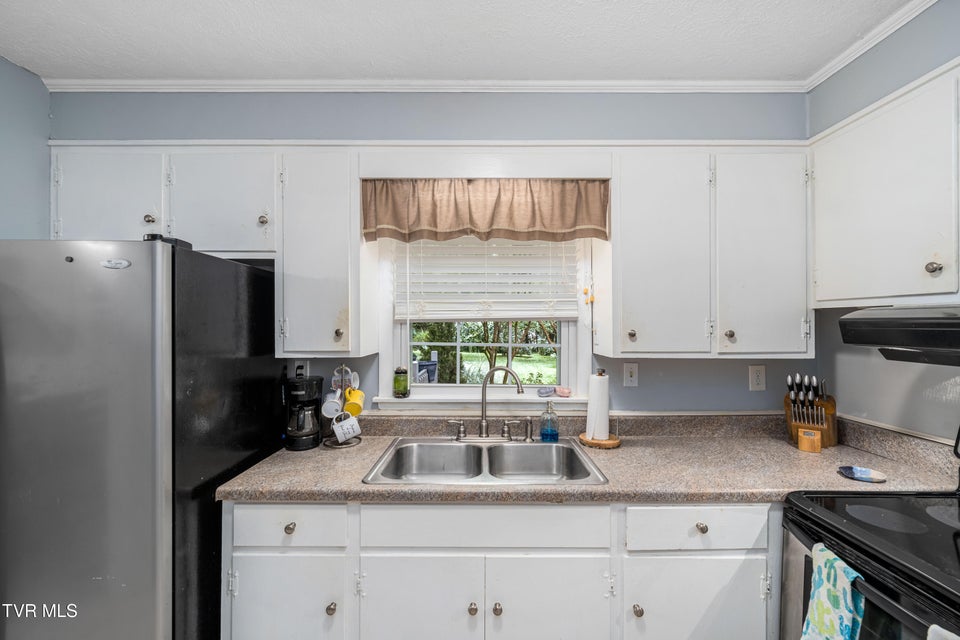 Photo #18: 2309 Nave Drive