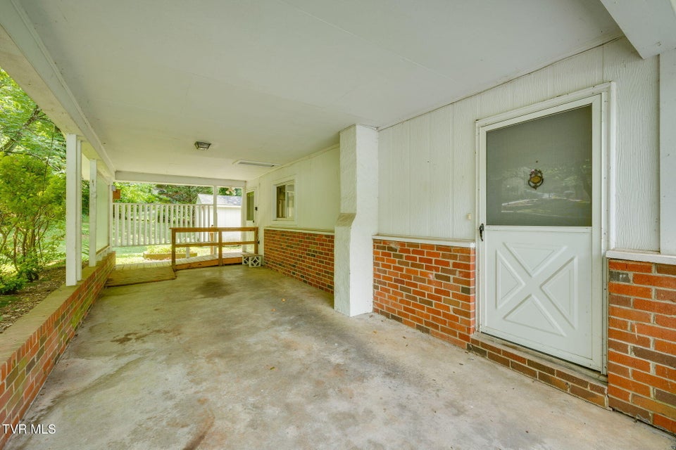 Photo #4: 201 Beechwood Road