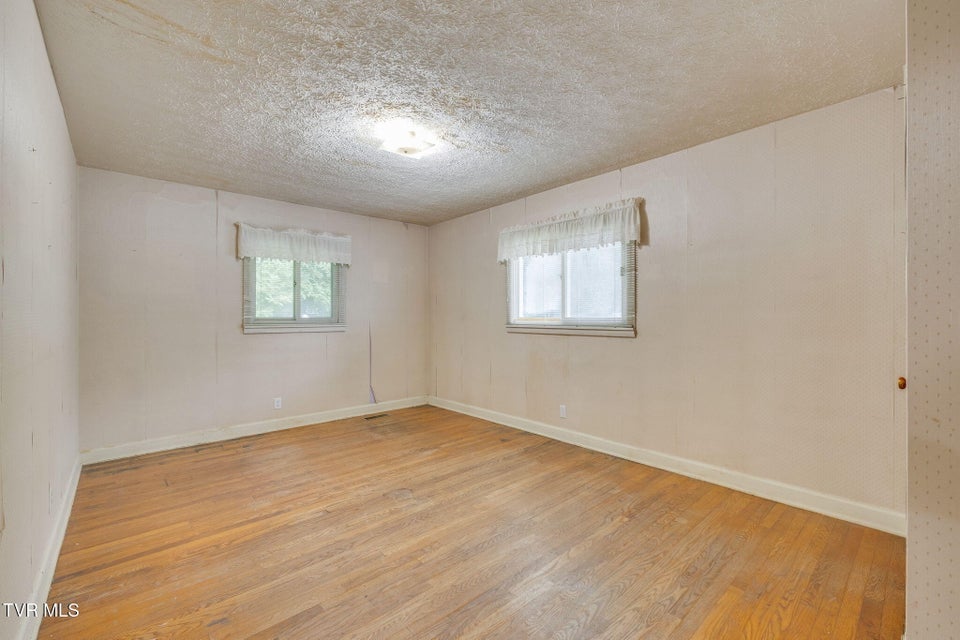 Photo #14: 201 Beechwood Road