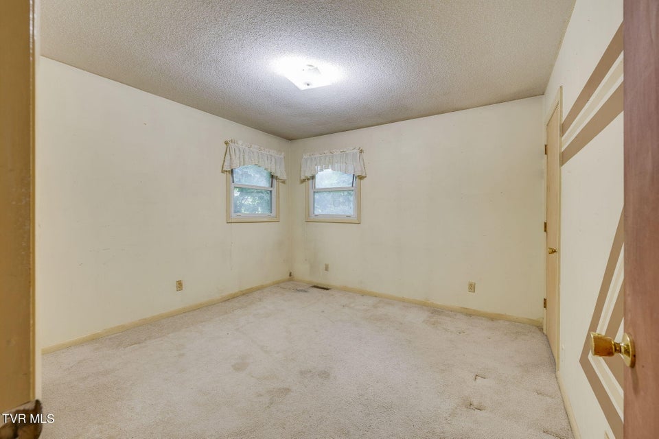 Photo #23: 201 Beechwood Road