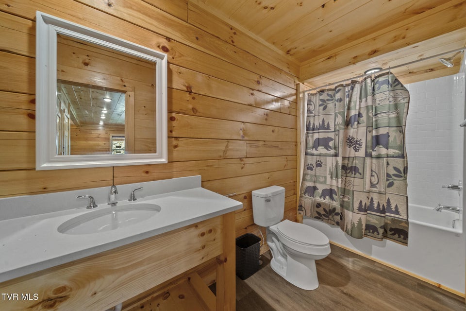 Photo #17: 1515 Rainbow Ridge Drive