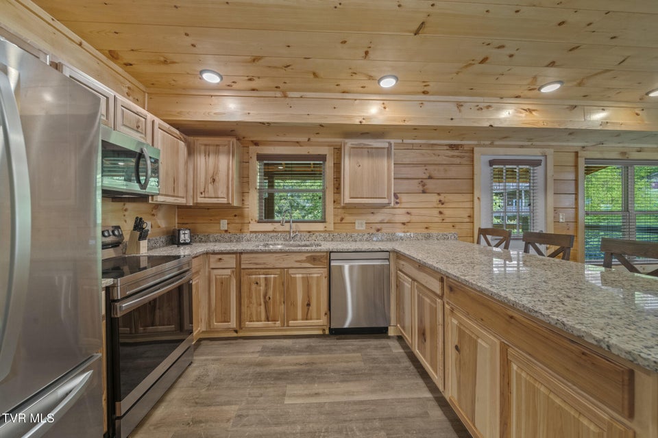 Photo #11: 1515 Rainbow Ridge Drive