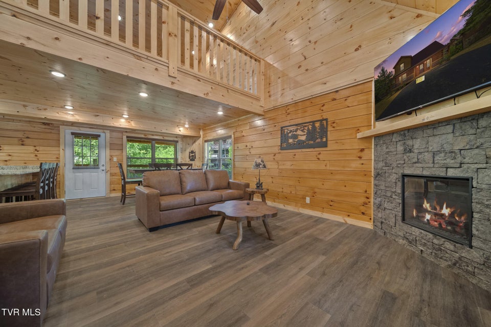 Photo #7: 1515 Rainbow Ridge Drive