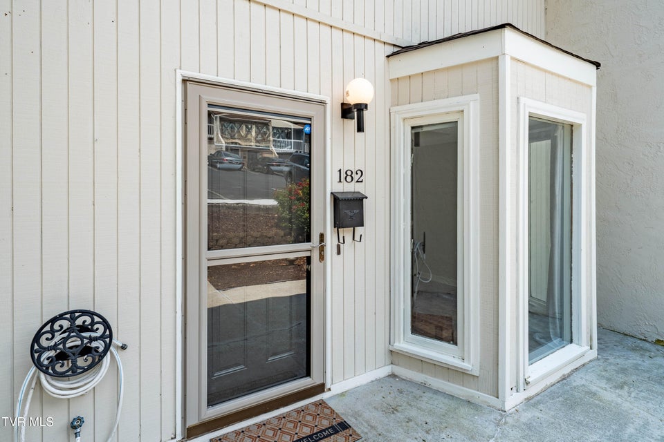 Photo #6: 182 Sierra Place
