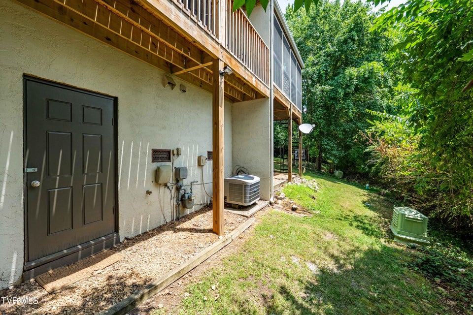 Photo #9: 182 Sierra Place