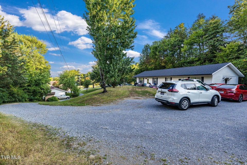 Photo #25: 116 Hazel Drive