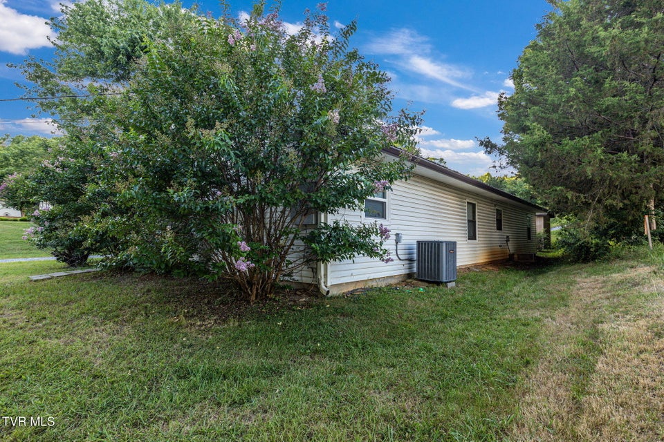 Photo #31: 116 Hazel Drive