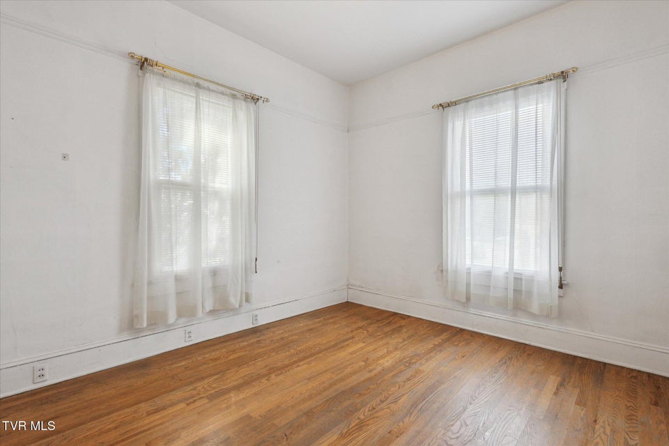 Photo #22: 335 Catawba Street