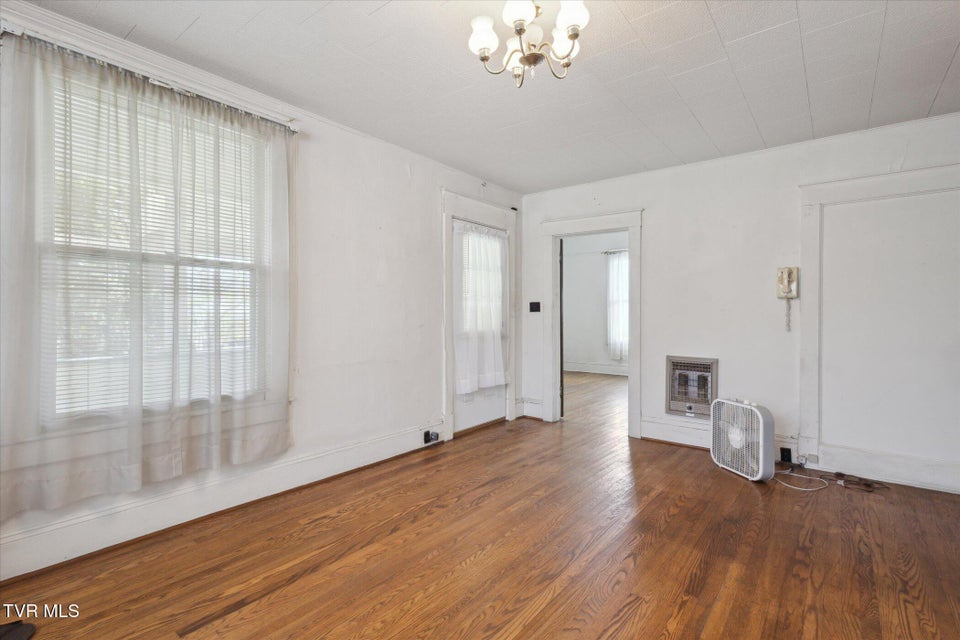 Photo #13: 335 Catawba Street