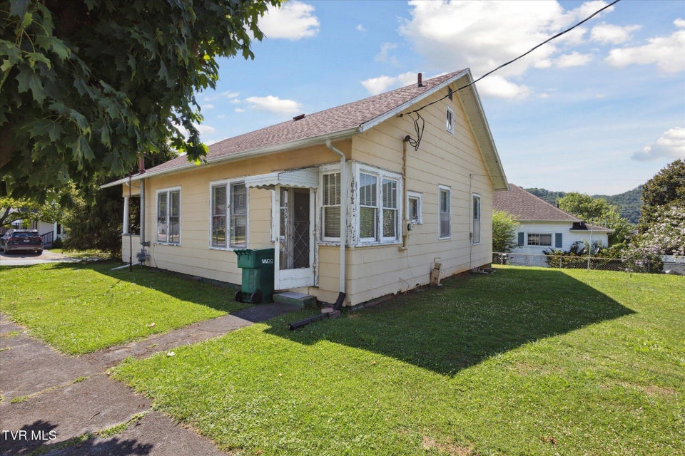 Photo #4: 335 Catawba Street