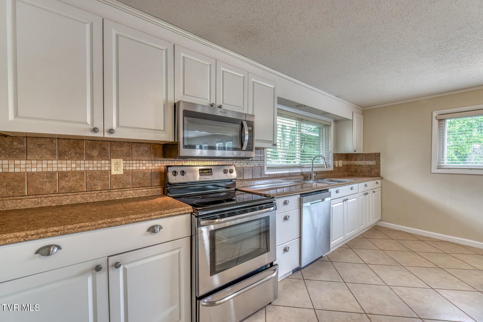 Photo #11: 2233 Pendragon Road