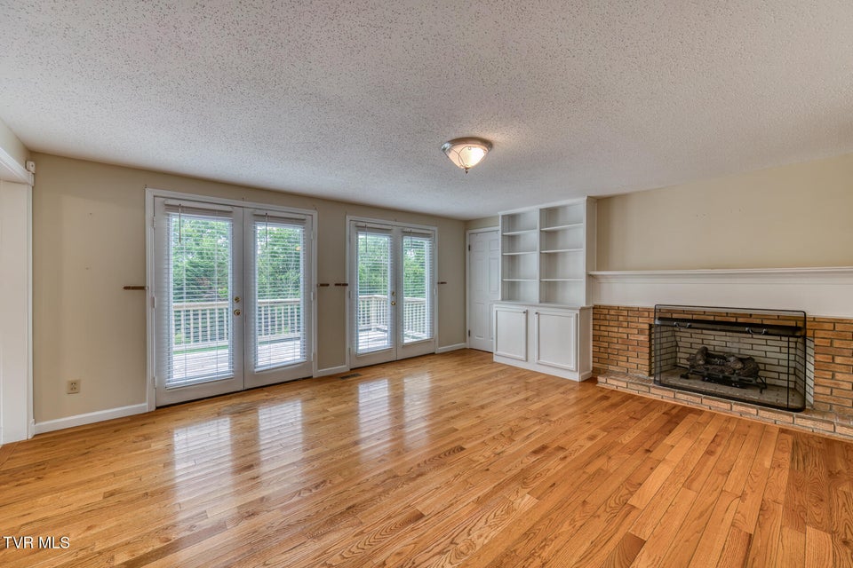 Photo #16: 2233 Pendragon Road