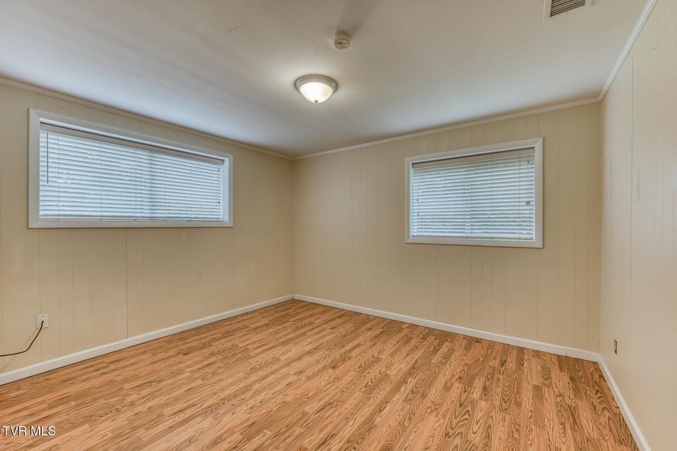 Photo #36: 2233 Pendragon Road