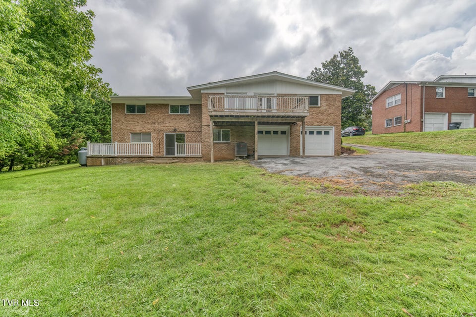Photo #3: 2233 Pendragon Road