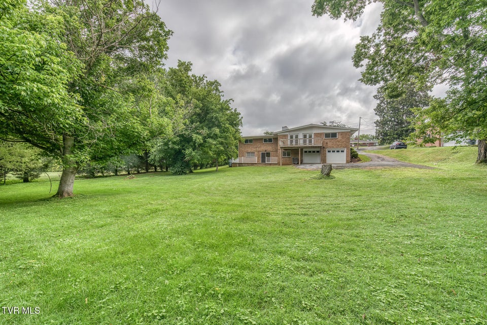 Photo #58: 2233 Pendragon Road