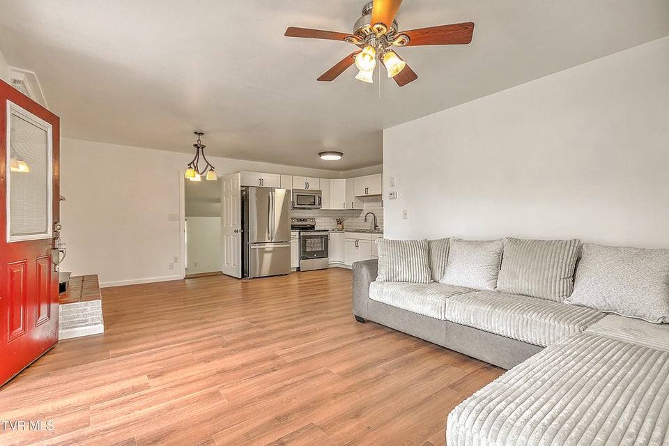 Photo #6: 409 Heaton Street