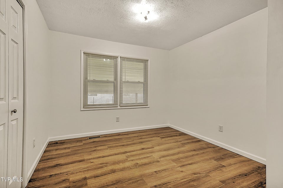 Photo #19: 409 Heaton Street