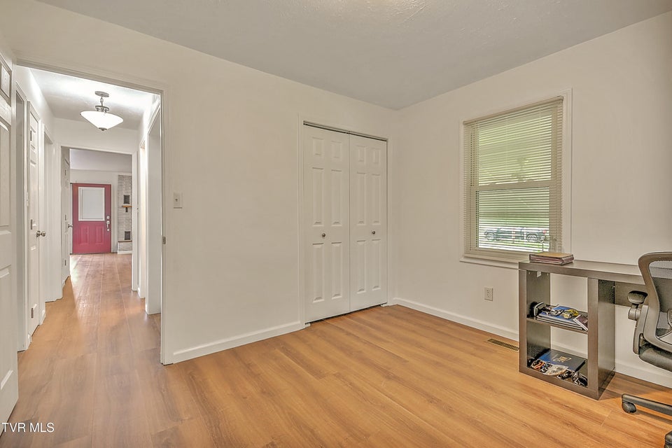 Photo #26: 409 Heaton Street