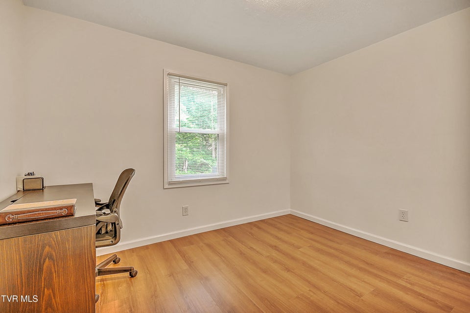 Photo #27: 409 Heaton Street