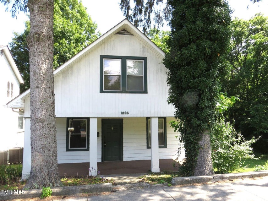 Photo #5: 1203 Virginia Avenue
