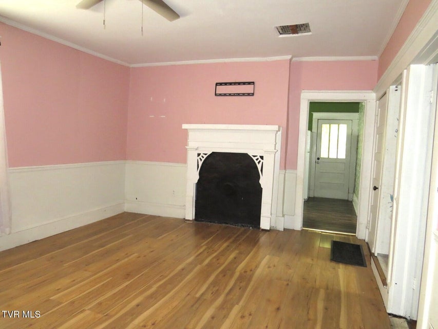 Photo #6: 1203 Virginia Avenue