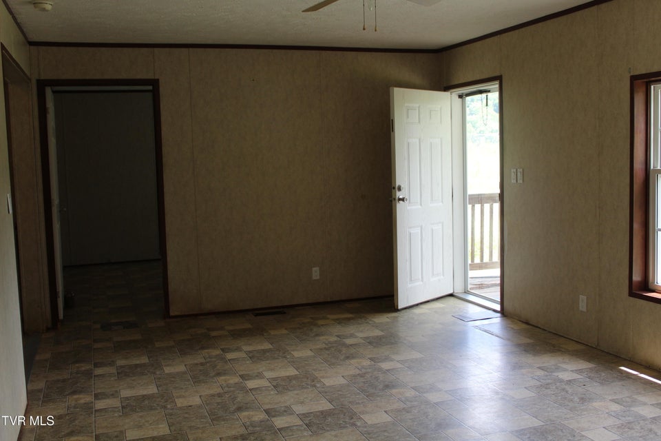Photo #4: 402 Beeline Road