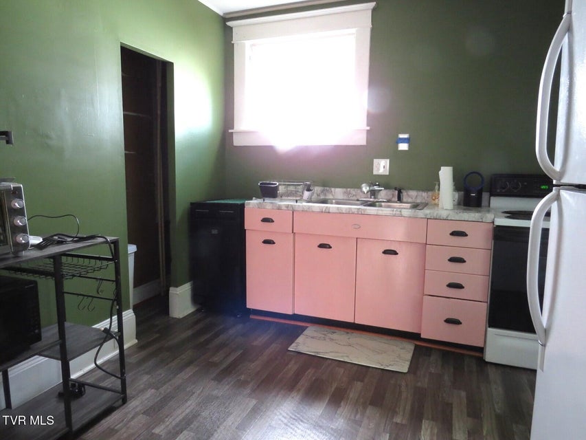 Photo #18: 1203 Virginia Avenue