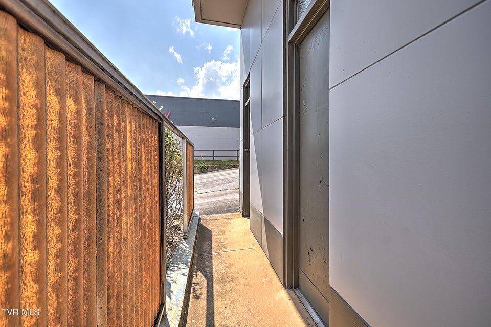 Photo #28: 2245 Euclid Avenue