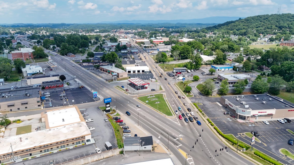 Photo #50: 2245 Euclid Avenue