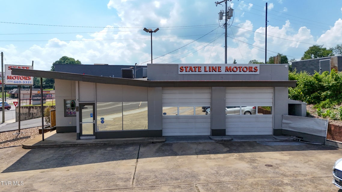 Photo #7: 2245 Euclid Avenue