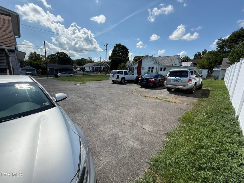 Photo #31: 601 Fairview Avenue Avenue