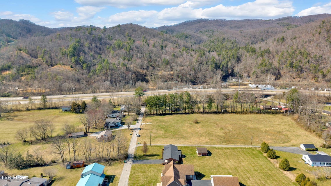 Photo #41: 520 Lyle Road