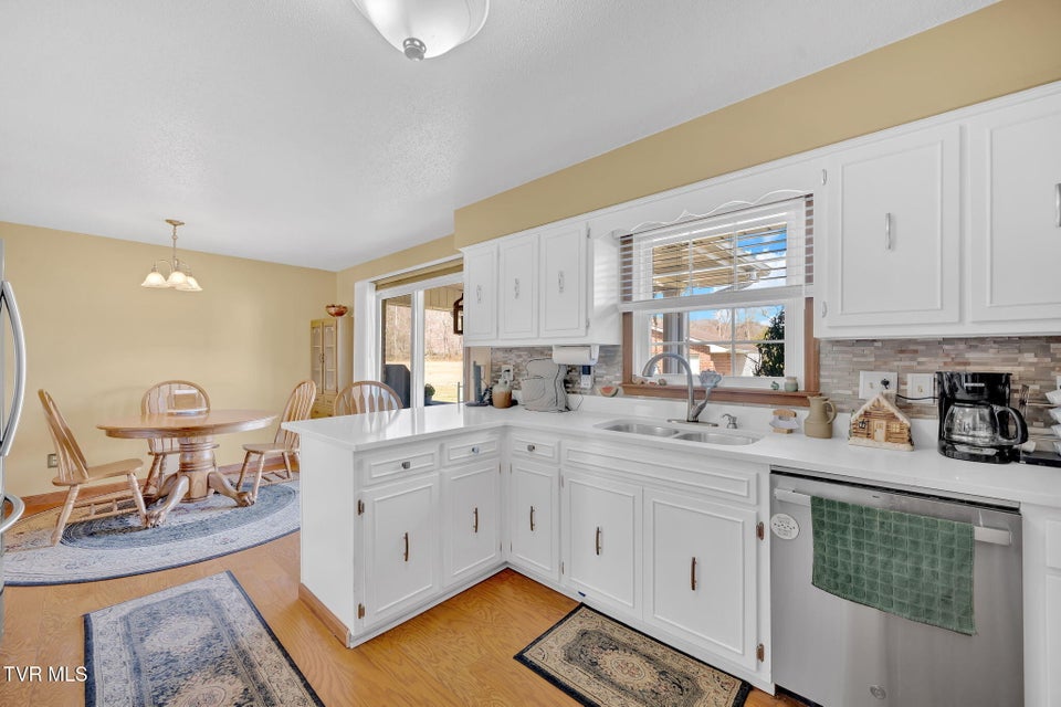 Photo #6: 520 Lyle Road