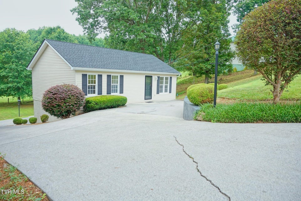 Photo #2: 311 Jefferson Drive
