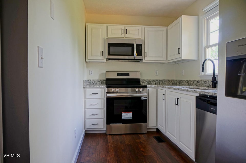 Photo #11: 311 Jefferson Drive
