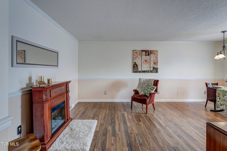Photo #9: 301 Hallbrook Drive