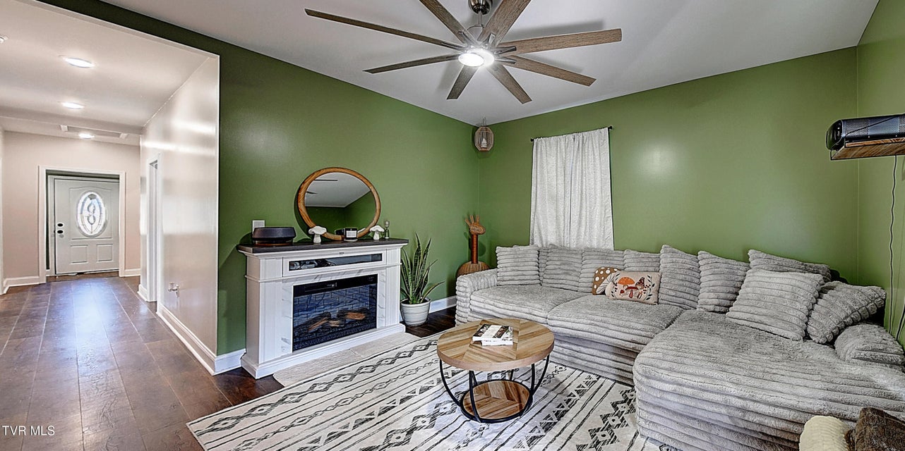 Photo #8: 216 3rd Street