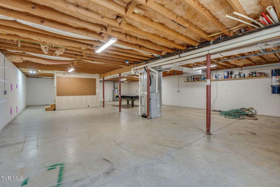 Photo #43: 702 Glen Oaks Place
