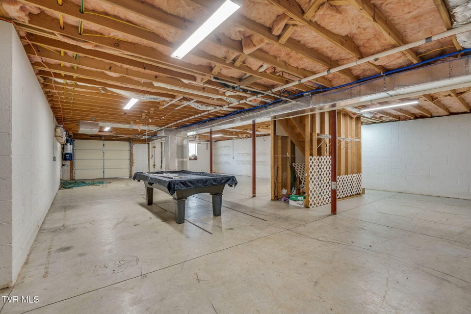 Photo #42: 702 Glen Oaks Place
