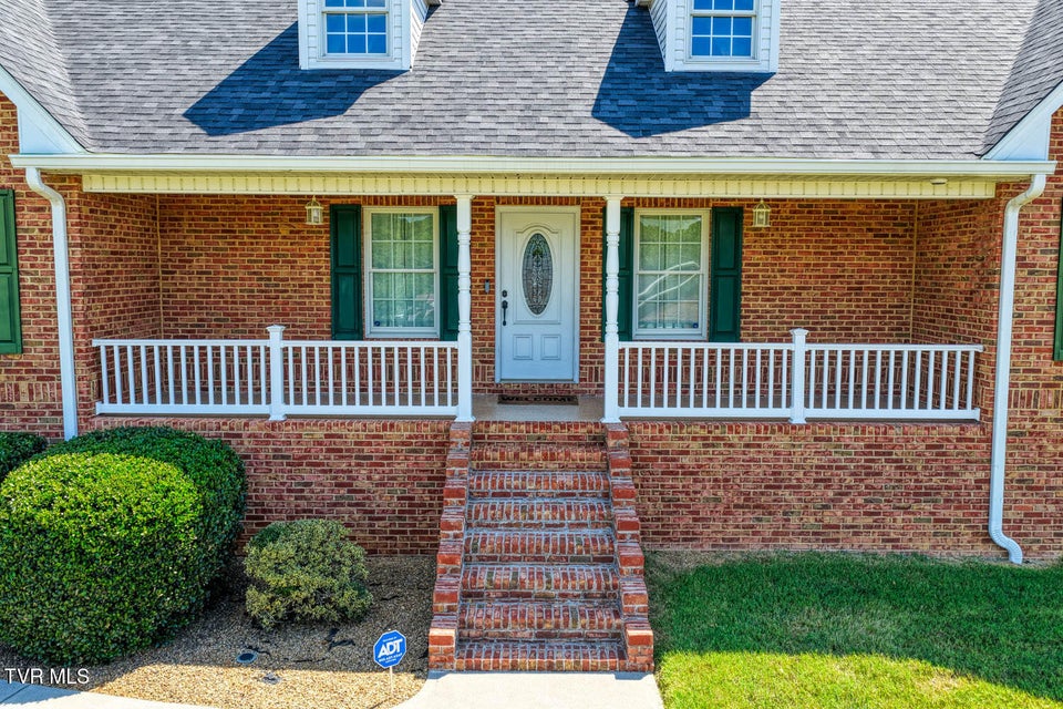 Photo #2: 227 Brooks Landing Circle