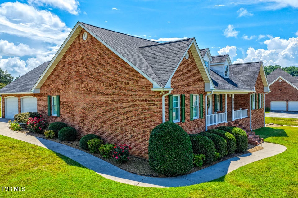 Photo #4: 227 Brooks Landing Circle