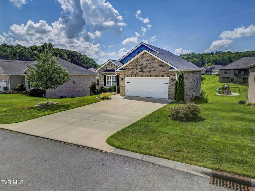 Photo #42: 1256 Osler Court