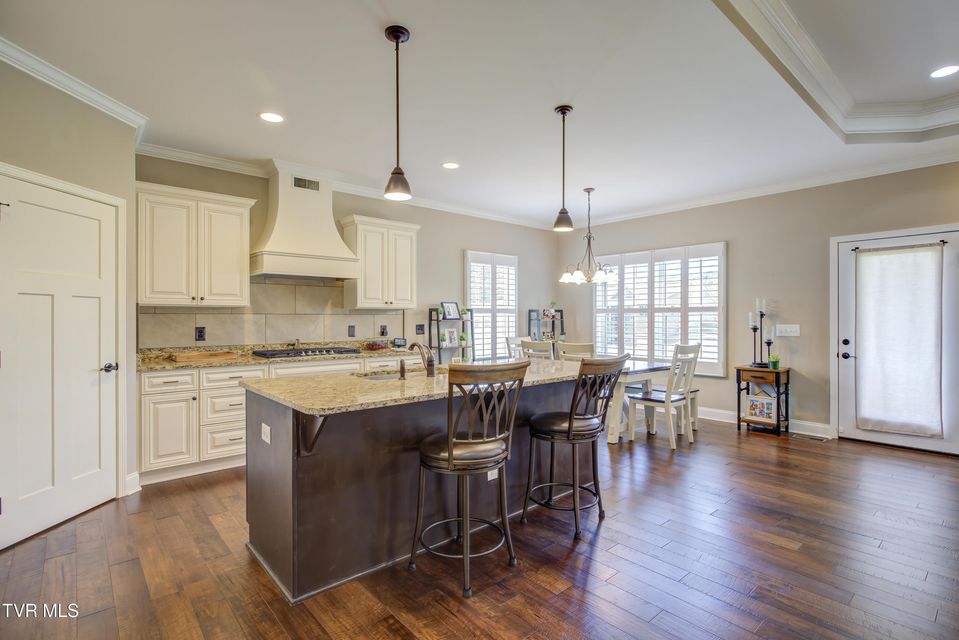 Photo #5: 1256 Osler Court