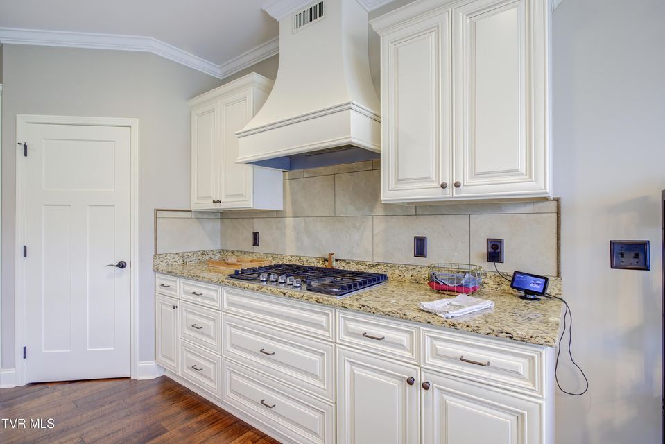 Photo #10: 1256 Osler Court