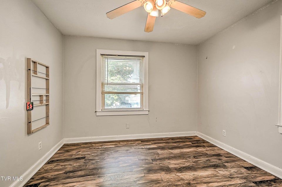 Photo #35: 1383 Farragut Avenue