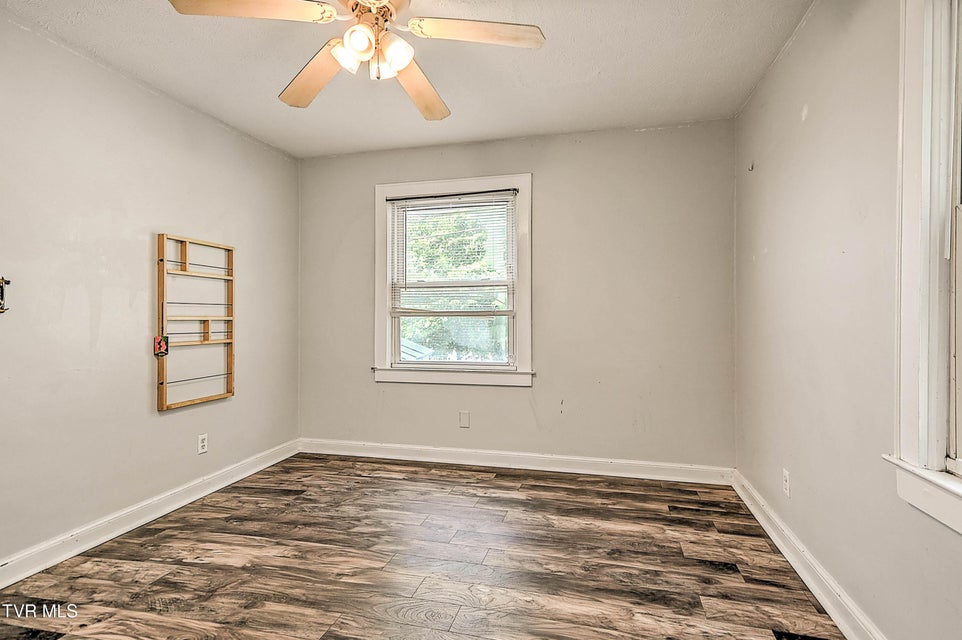 Photo #36: 1383 Farragut Avenue