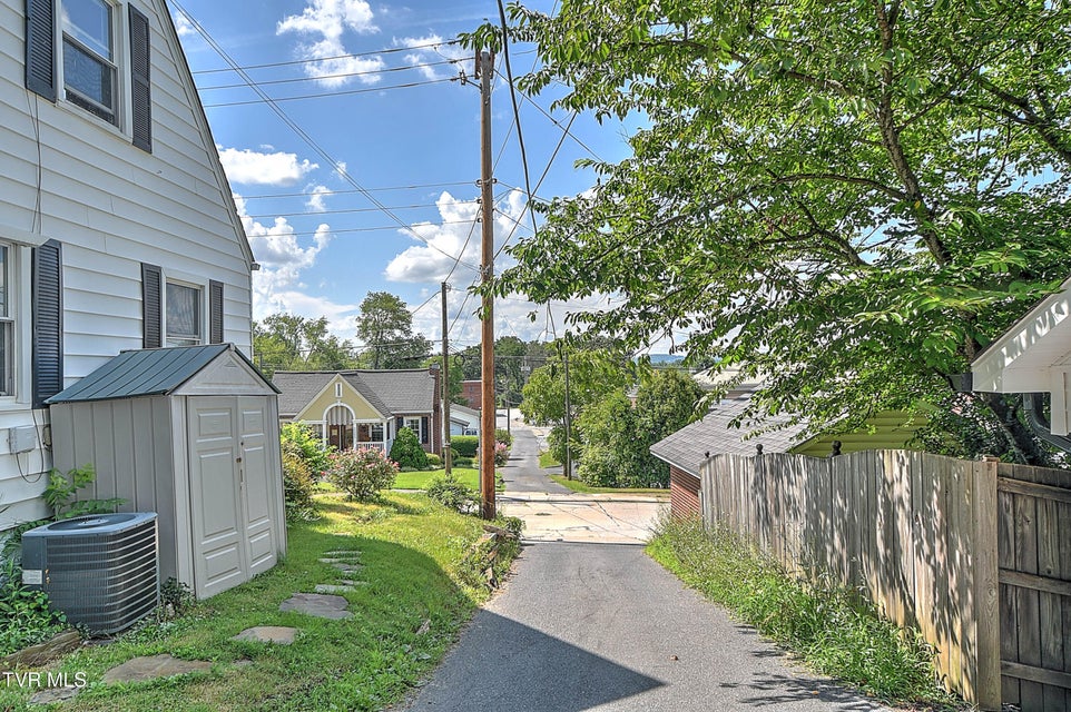 Photo #39: 1383 Farragut Avenue