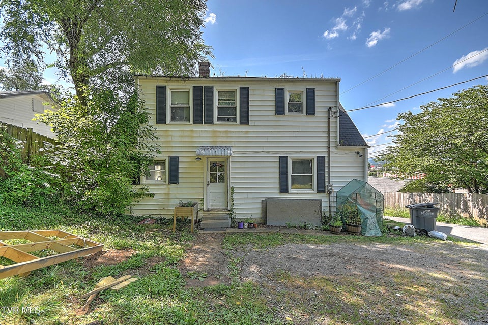 Photo #43: 1383 Farragut Avenue