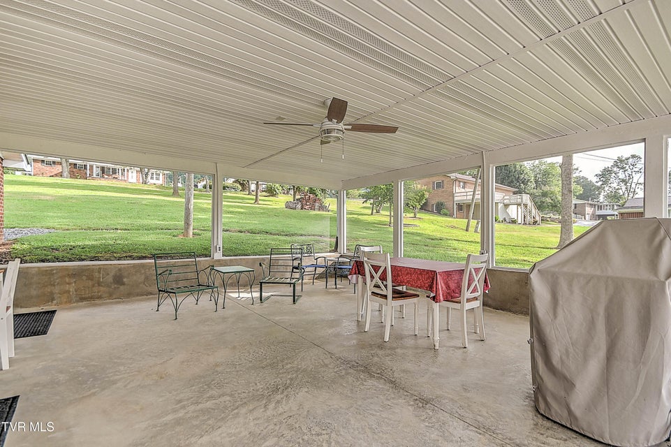 Photo #40: 204 Cowan Drive