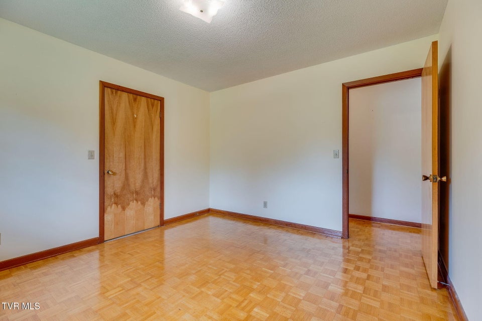 Photo #22: 177 Ridgeland Drive